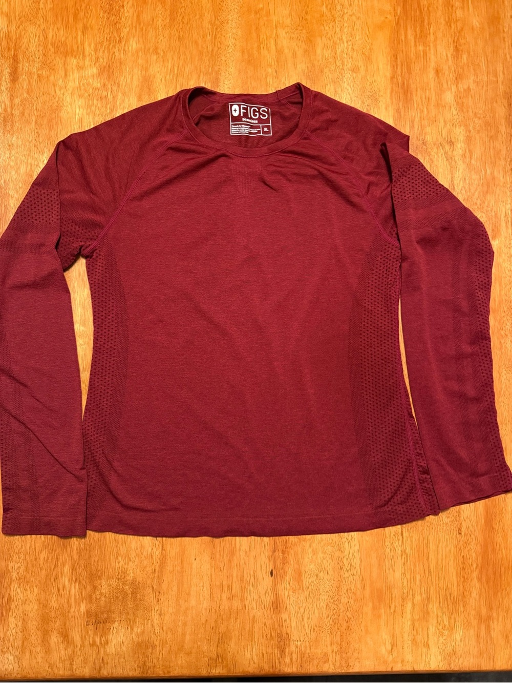 FIGS Women’s XL Salta in Burgundy